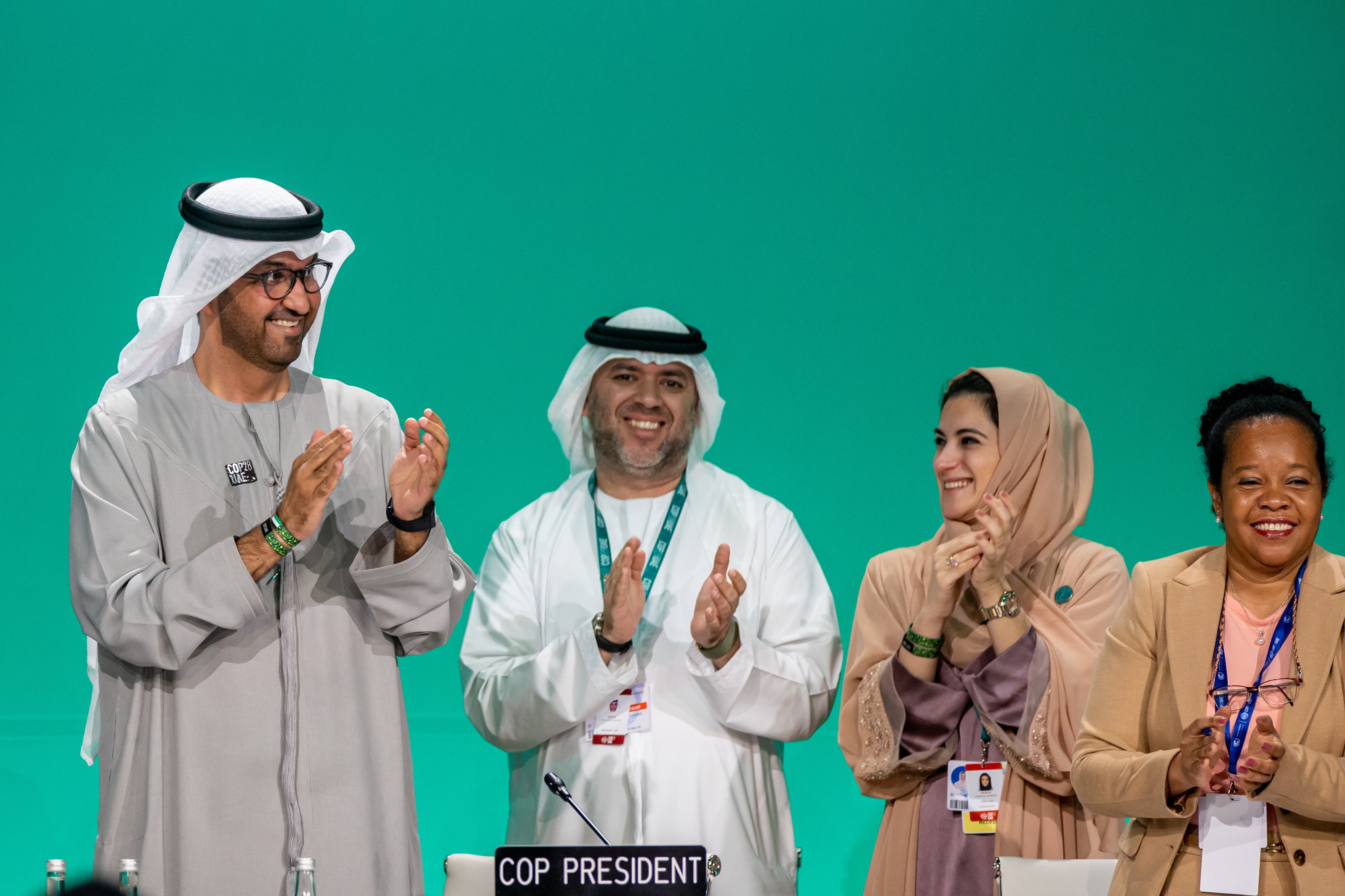 Finaliza la COP28: por primera vez se acuerda alejarse de los combustibles fósiles