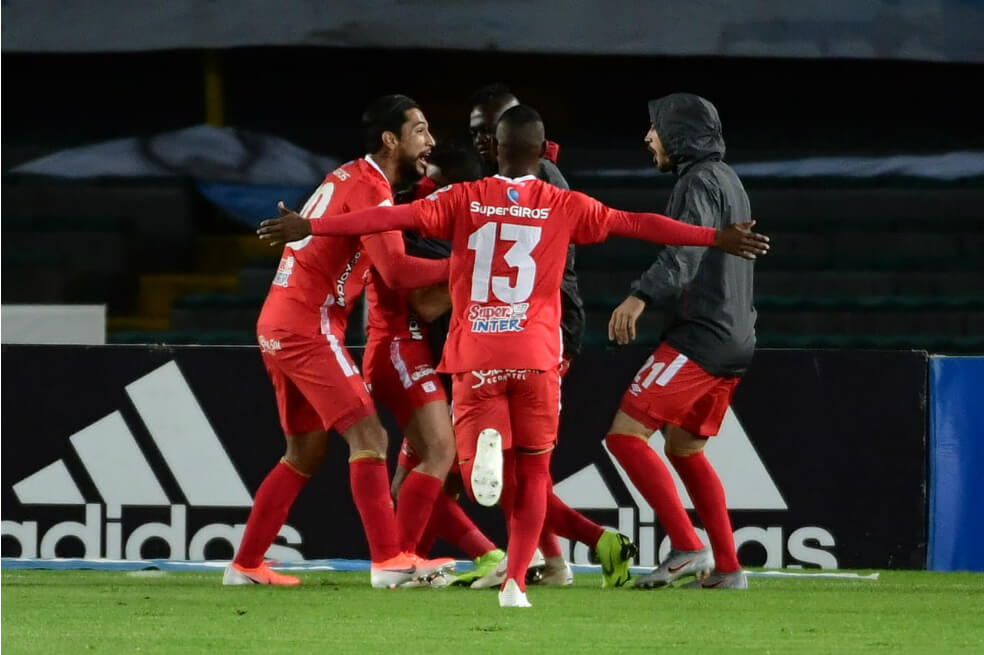 Al rojo vivo: América avanzó a la final  de la Liga Águila tras derrotar  2-0 a Santa Fe