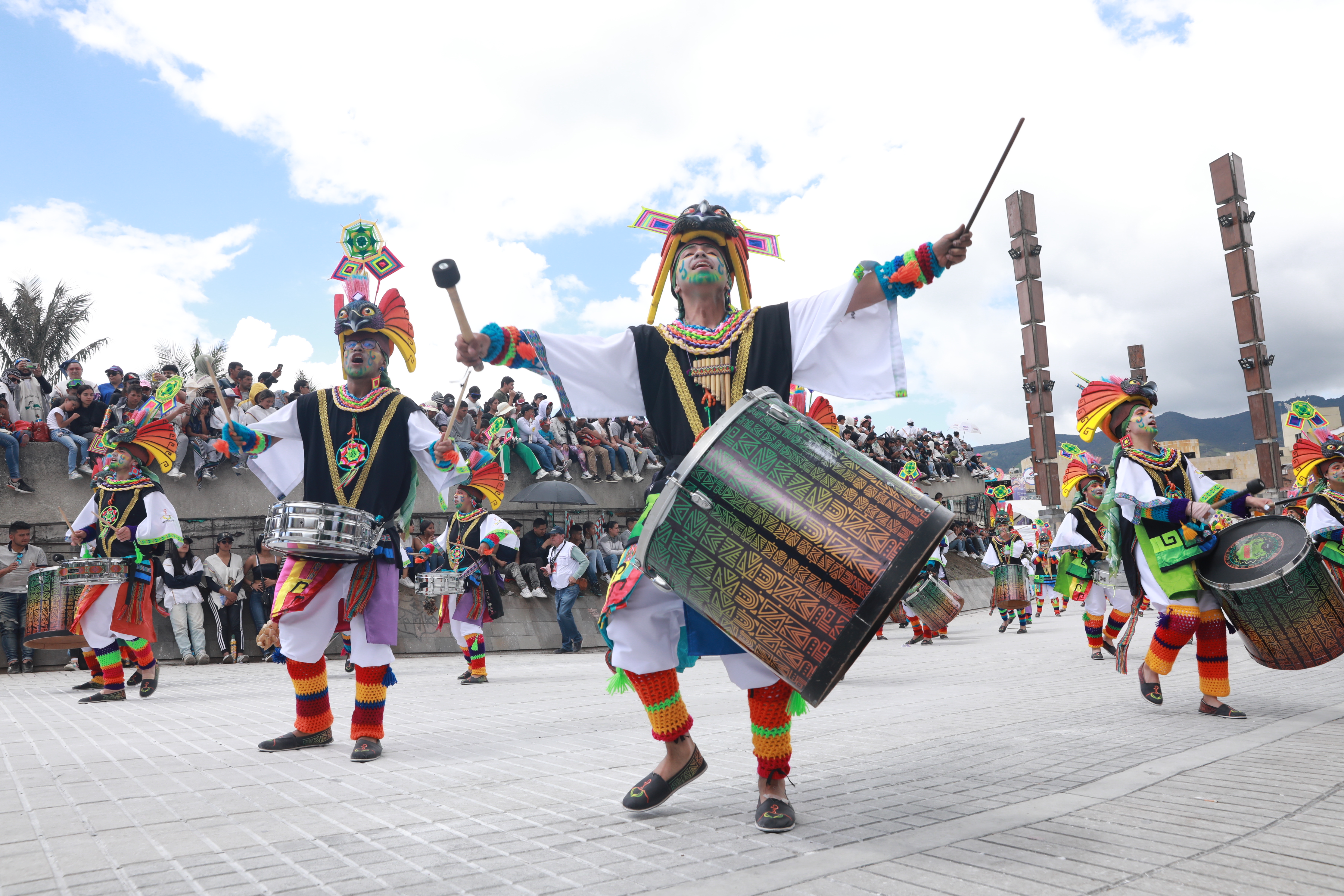 Colectivos Coreográficos en el Carnaval de Negros y Blancos de Pasto 2024