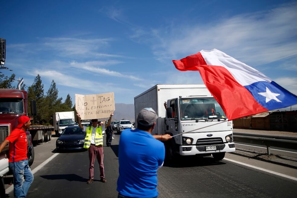 En fotos: los camioneros también protestan en Chile