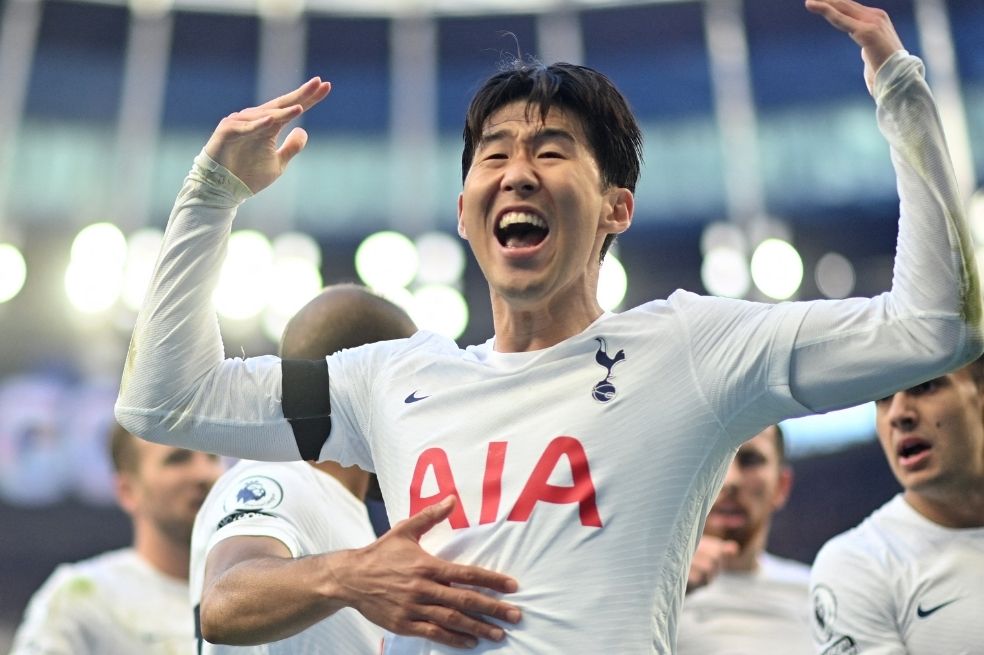 Tottenham le ganó a Aston Villa y Dávinson Sánchez, otra vez, fue suplente