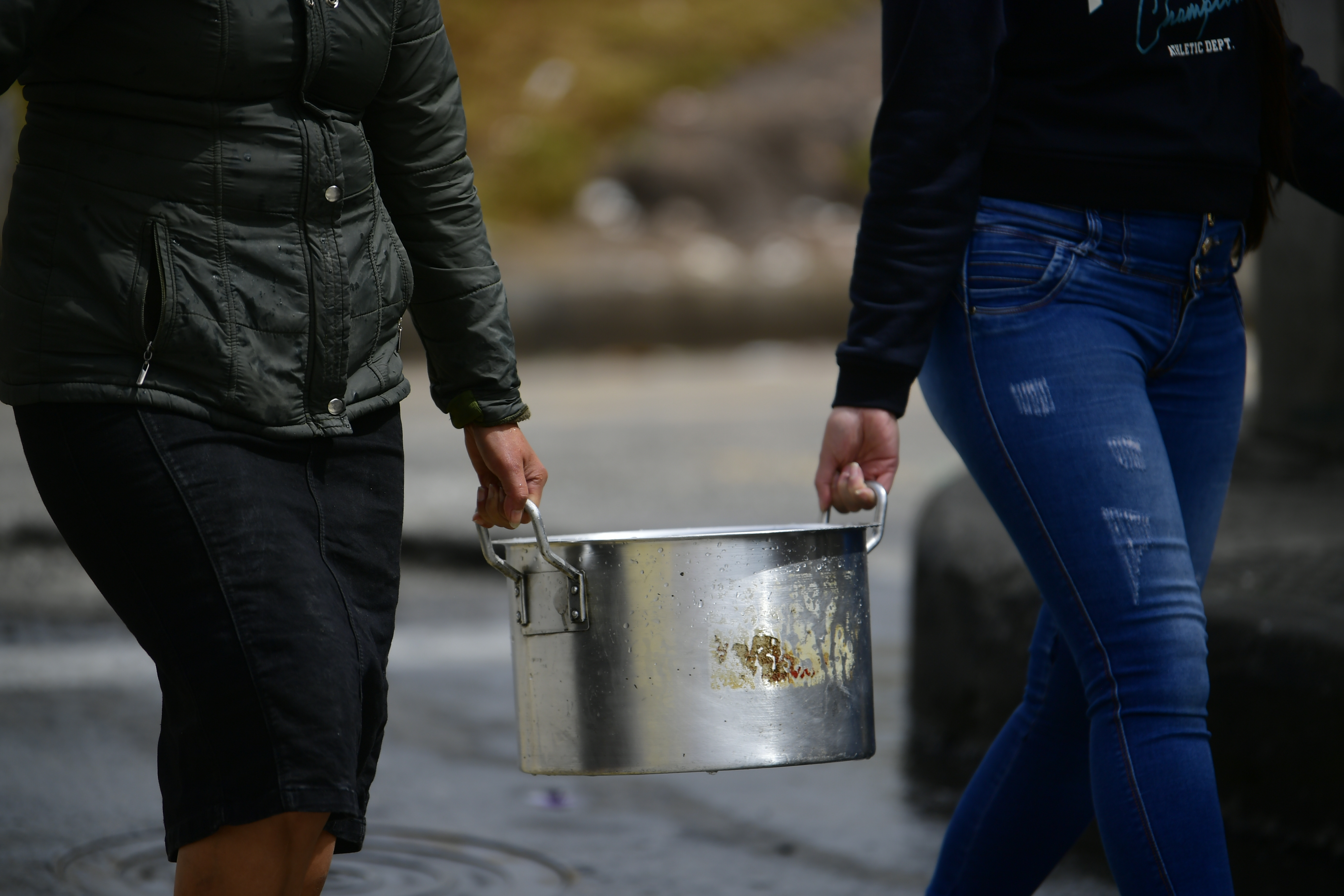 A reservar agua: algunos barrios quedarán sin servicio por hasta 24 horas