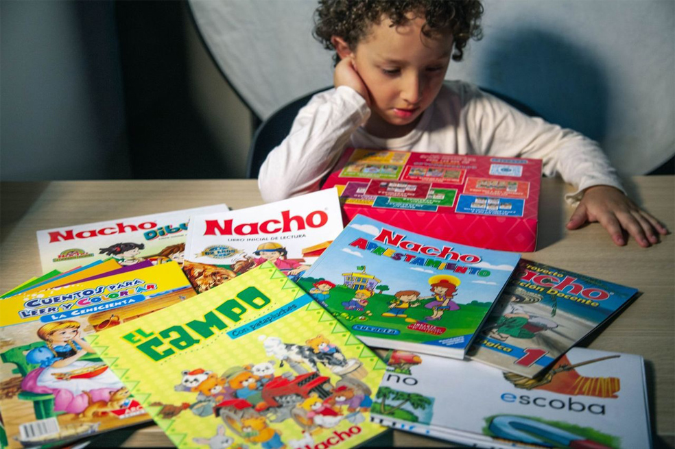 La tradicional cartilla Nacho ahora estará en televisión y en versión digital
