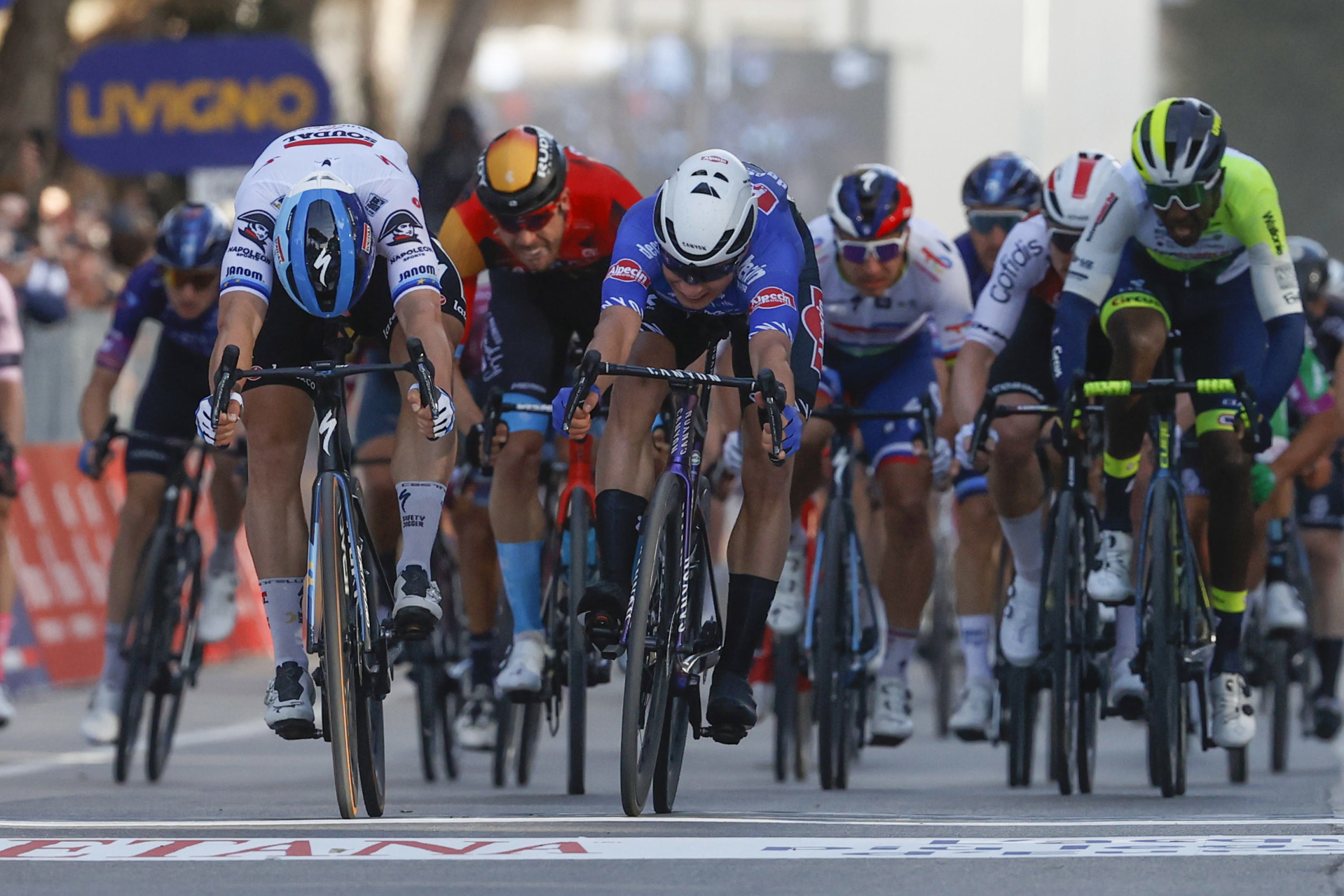 Tirreno-Adriatico: el buen día de Gaviria y Molano  y lo que depara la tercera etapa