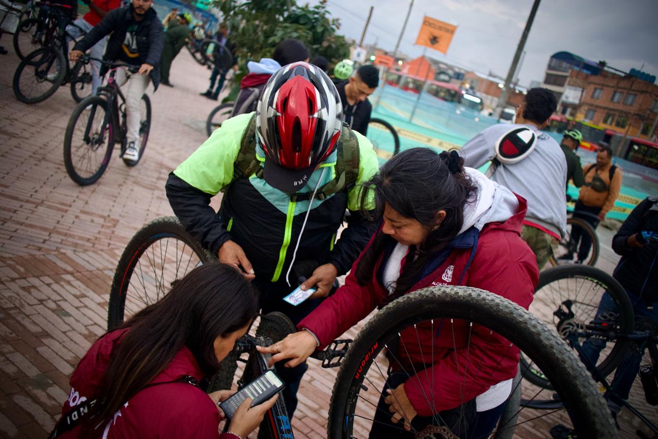Más de 600 policías custodiarán las ciclorrutas en Día sin carro y sin moto