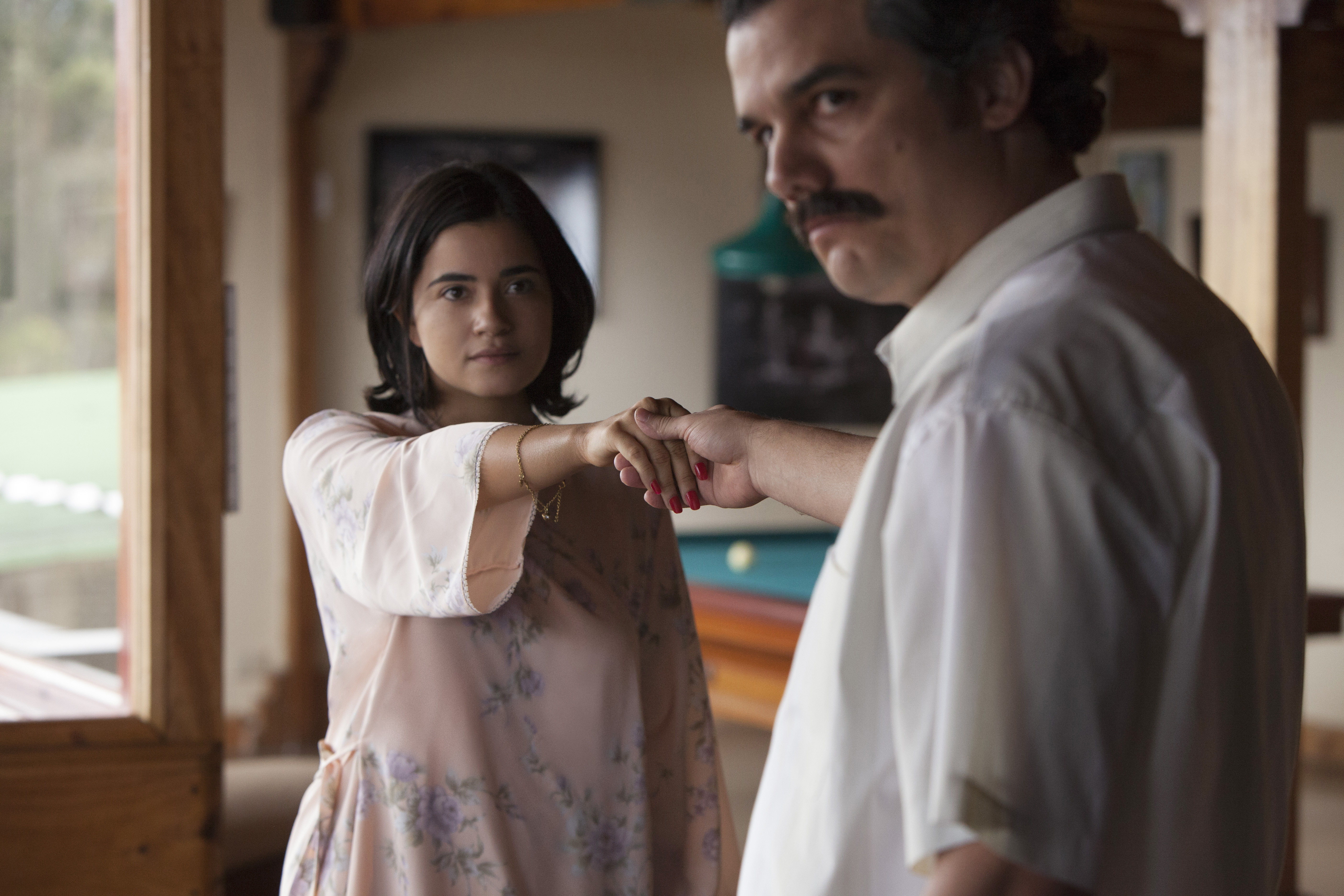 «Narcos» triunfa en los Premios Fénix con su segunda temporada