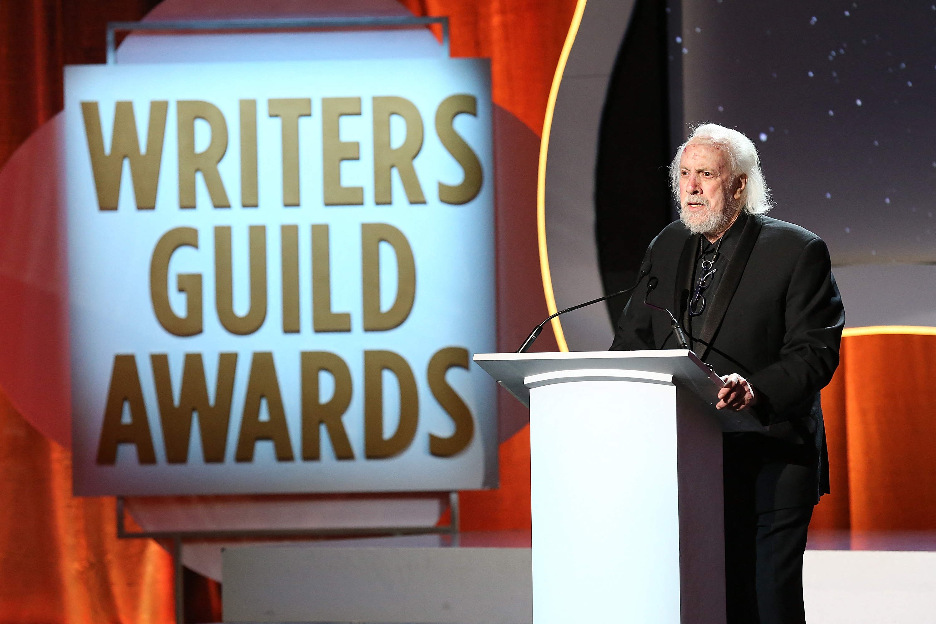 Robert Towne, ganador al Óscar por el guion de “Chinatown”, murió a los 89 años