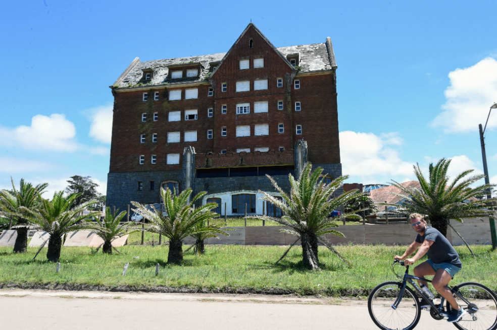 Buscan revivir el icónico hotel San Rafael en Punta del Este y convertirlo en uno de "ultralujo"