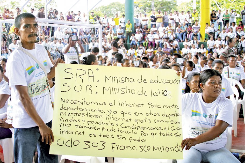 Algunos indígenas aprovecharon para protestar por la falta de internet, empleo y servicios básicos. / Fotos: Mariana Escobar