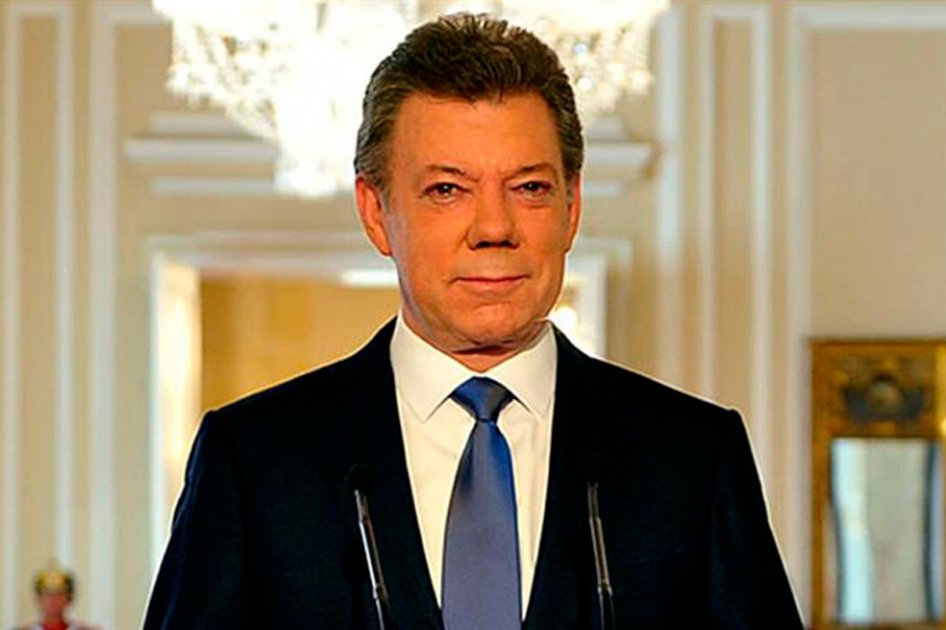 Presidente Santos agradeció a la selección por triunfo ante Chile