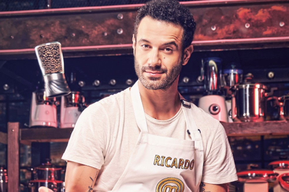 Ricardo Henao fue eliminado de ‘MasterChef’. Así fue su conmovedora despedida