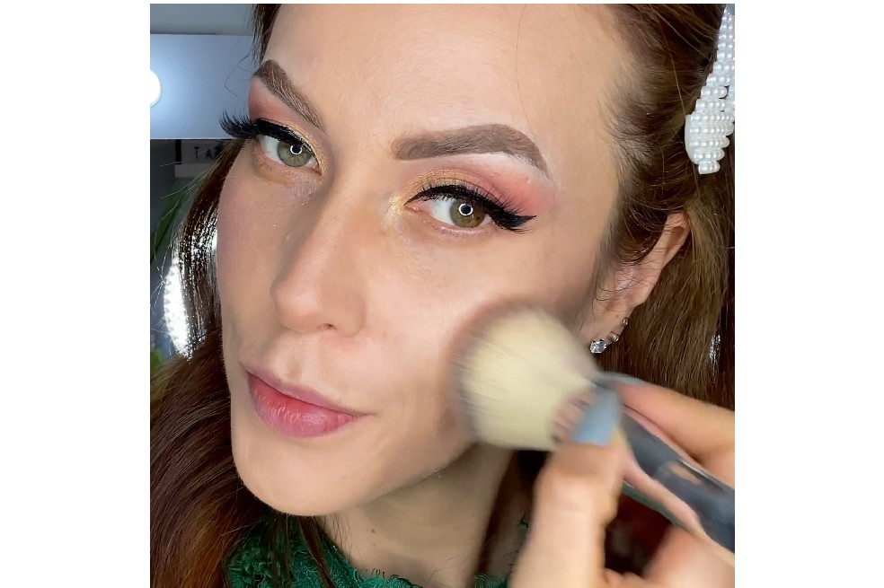Con este maquillaje lucirás radiante en la celebración del Día de las Velitas.