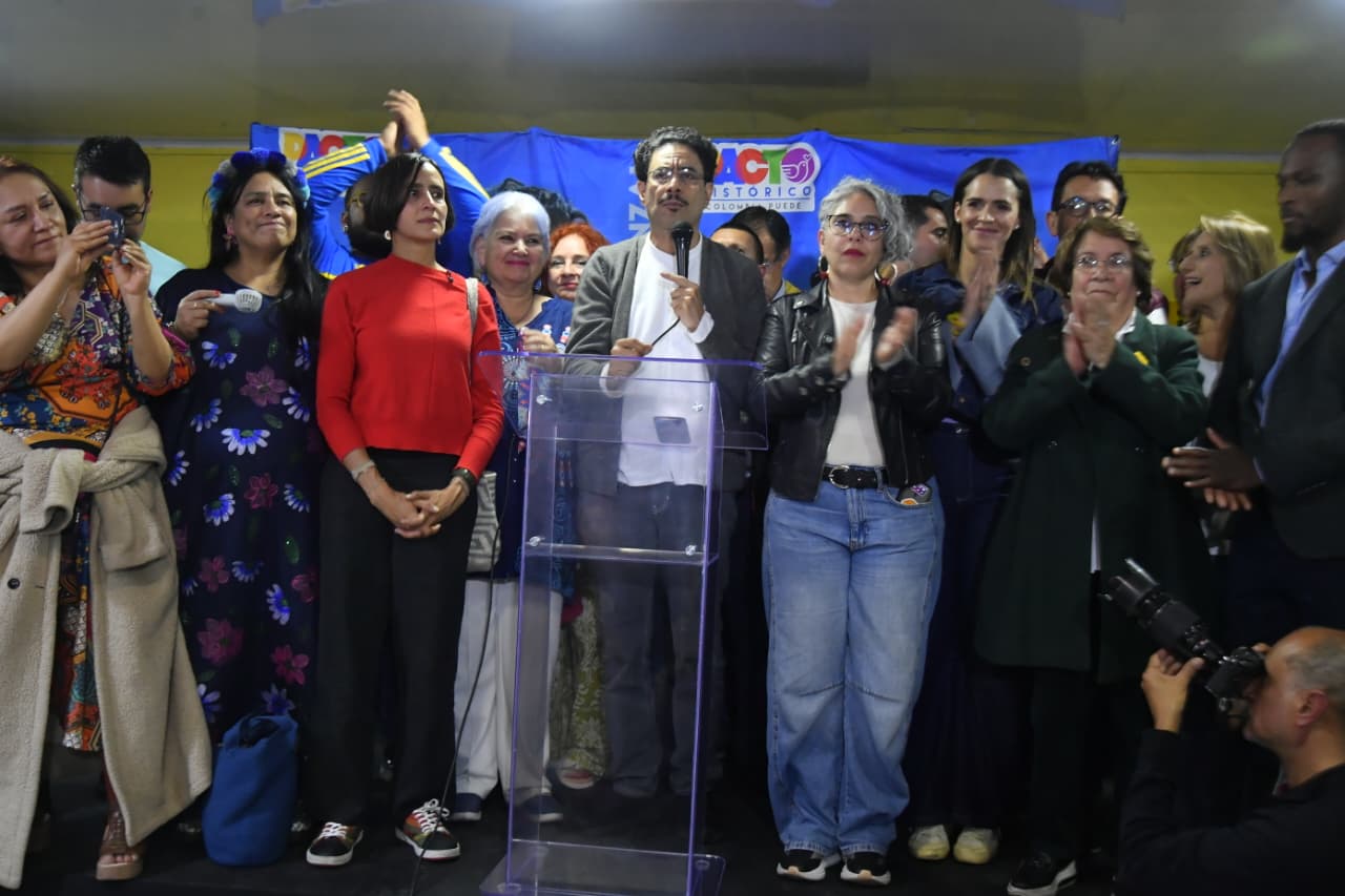 Cepeda ganó una consulta de la izquierda que pasó los 2,7 millones de votos: reviva la jornada