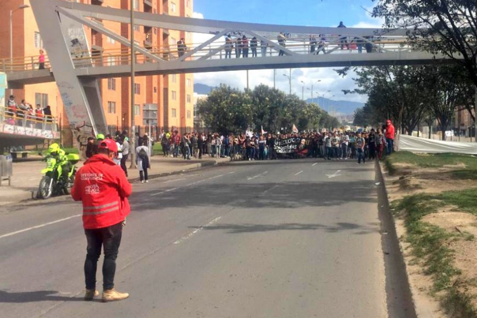 Ciudadanos denuncian falta de vigilancia en estaciones de Transmilenio