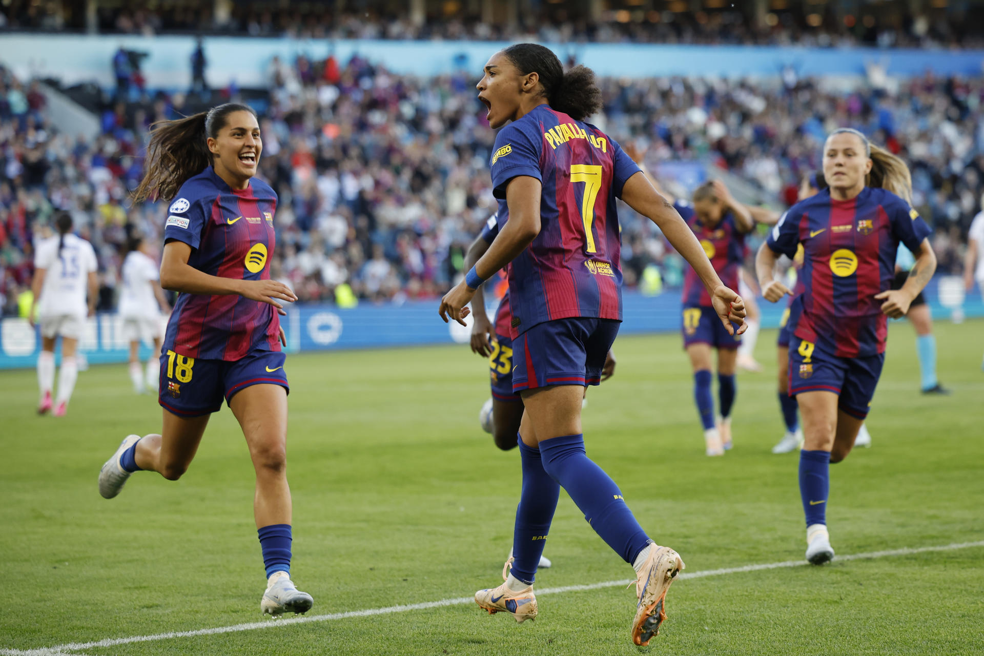Barcelona recuperó el trono de Europa: goleada histórica en la final de Champions femenina