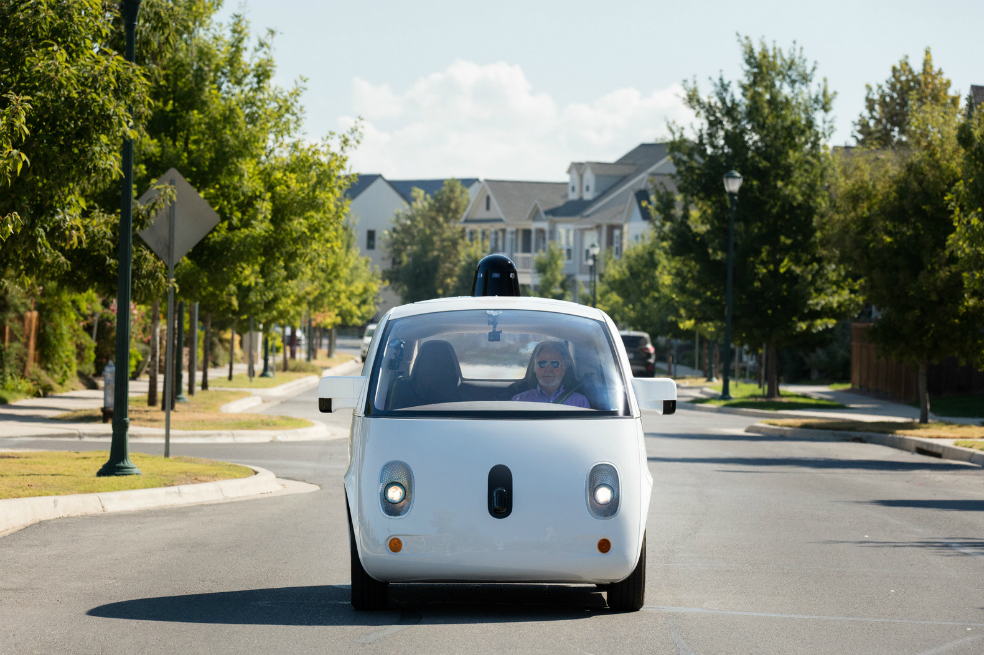 Alphabet acusa a Uber de robo de tecnología de autos sin conductor