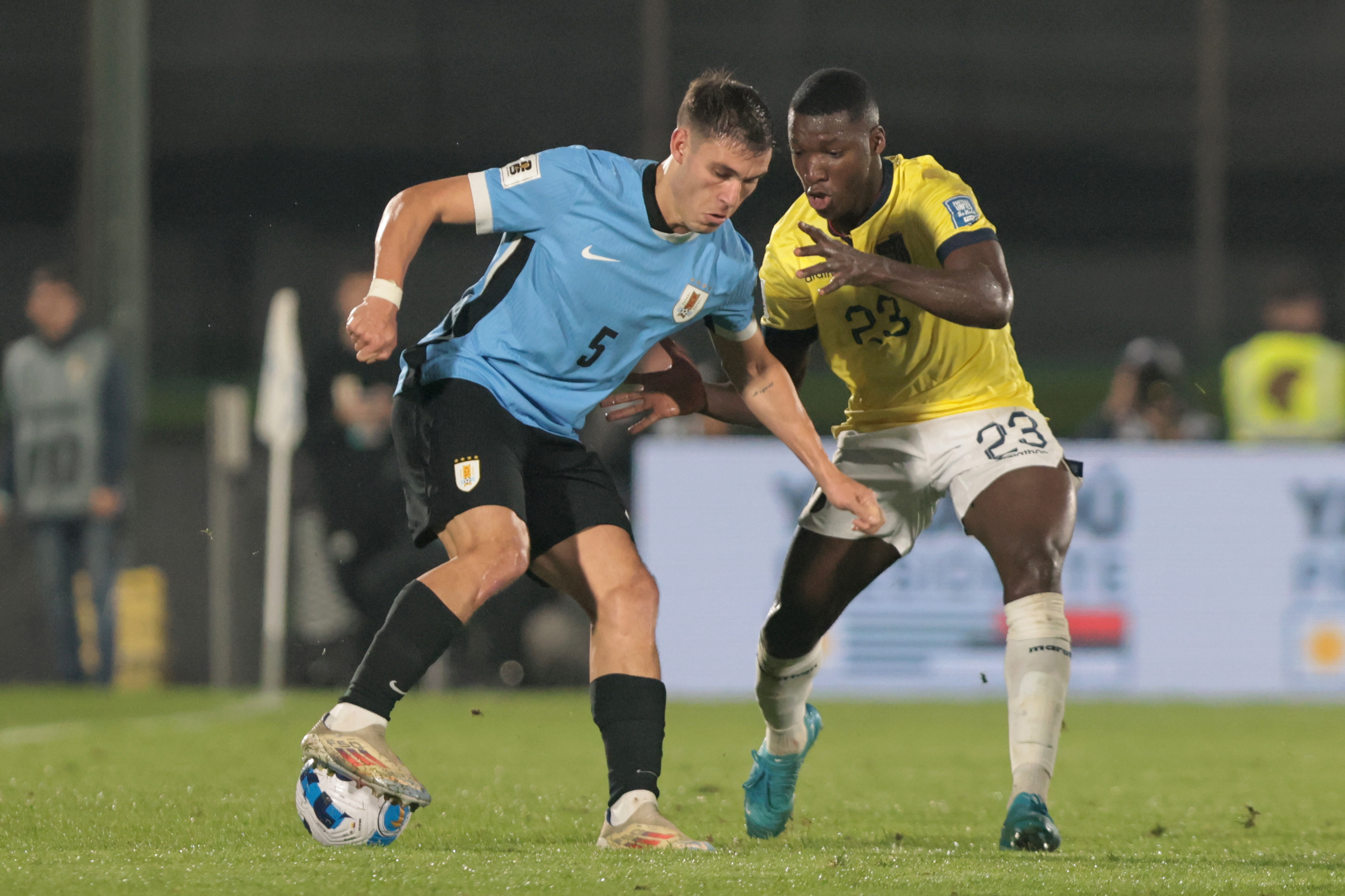 A Uruguay se le olvidó ganar y Ecuador se acomoda