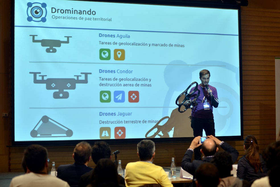 La presentación de Drominando durante el evento, realizado en Bogotá. /Flickr - Cámara de Comercio de Bogotá - Enrique Villamarín