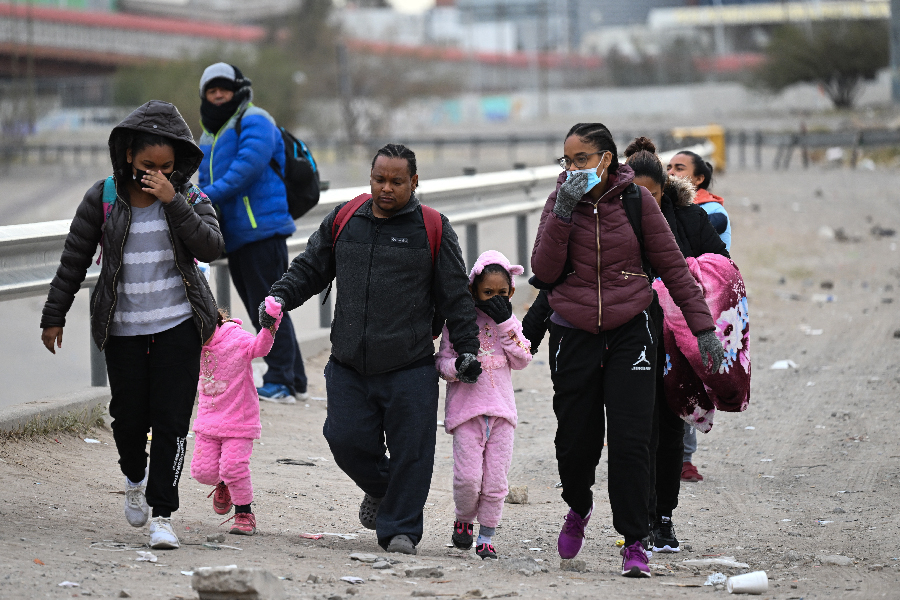 Incertidumbre por medida que permite bloquear migrantes en la frontera en EE. UU.
