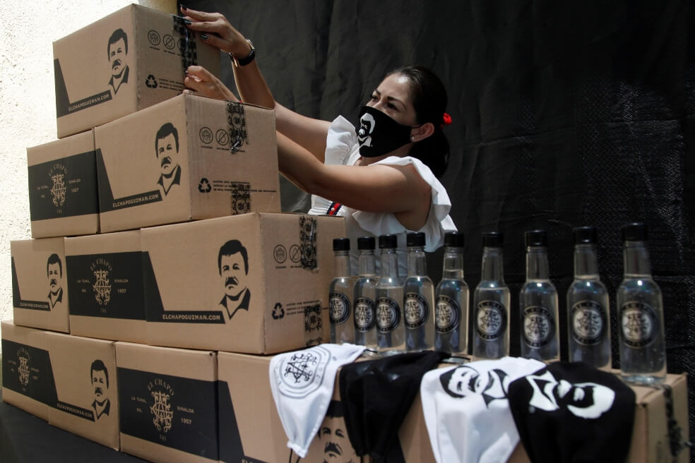 Coronavirus en México: ¿Quién regala mercados con la cara del «Chapo» Guzmán?