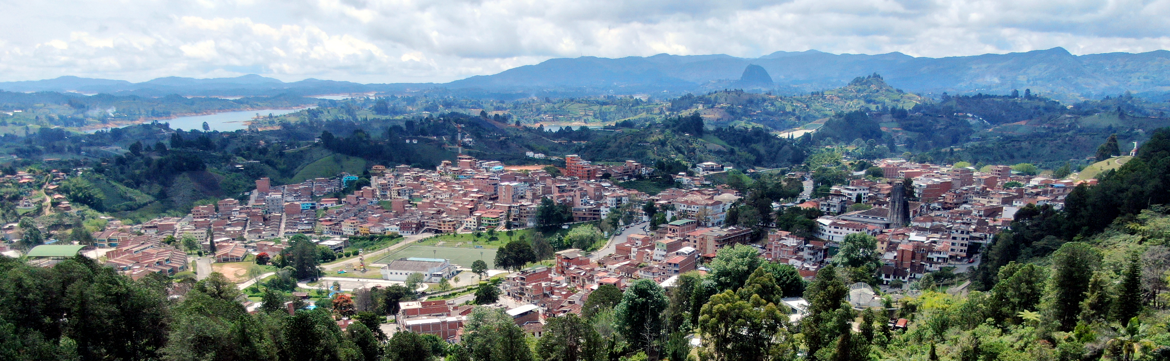 Turista estadounidense resultó herido tras oponerse a un robo en El Peñol