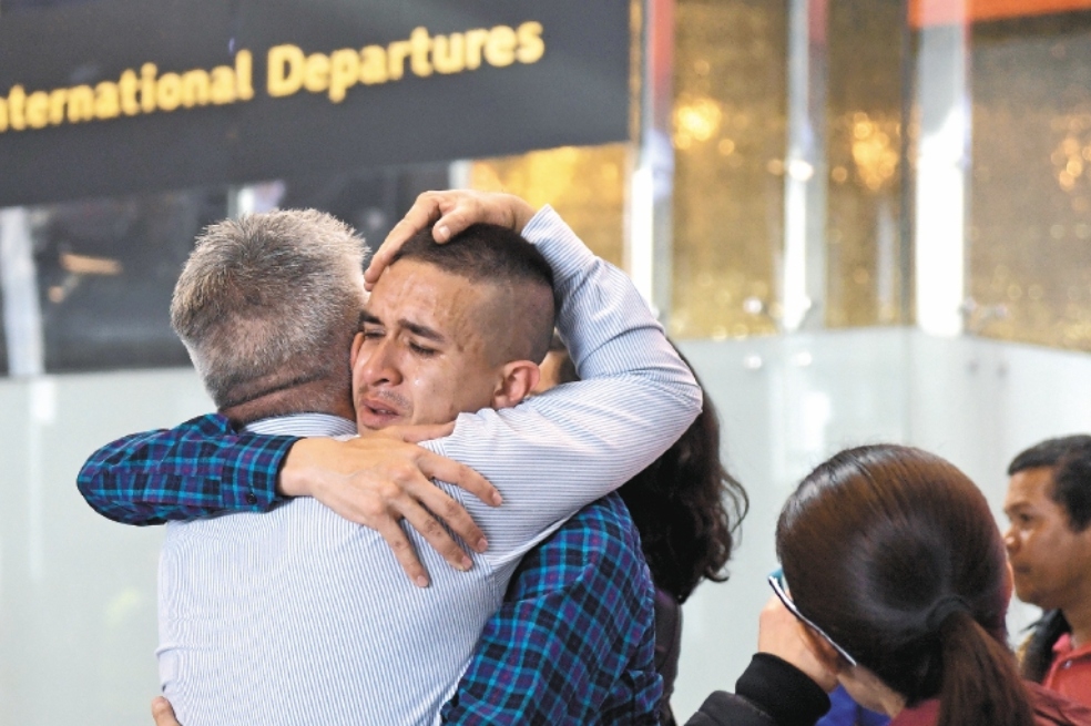 Los hijos de la guerra que viajaron a Cuba para aprender a sanar