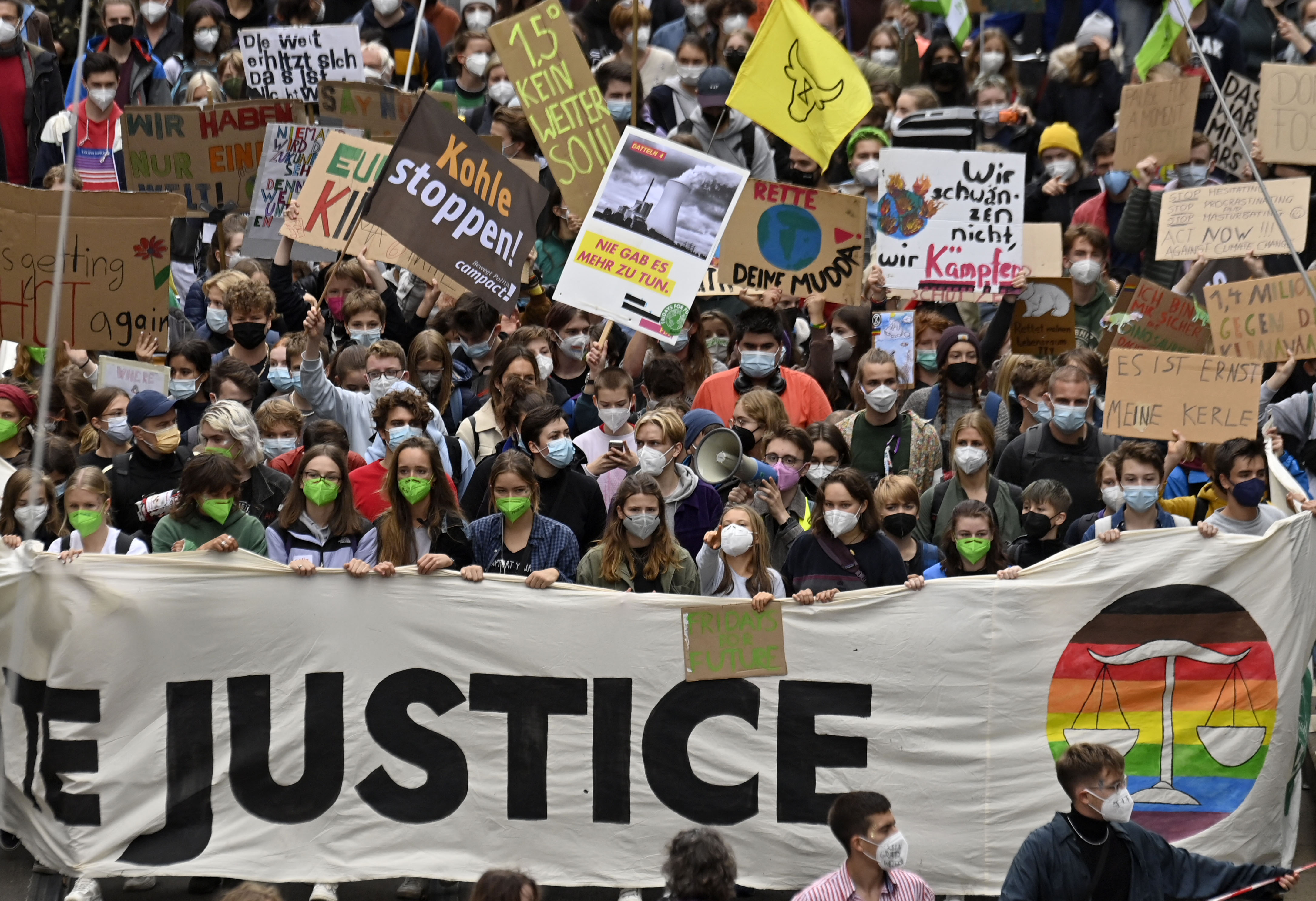 Jóvenes en huelga de hambre piden cambios en política climática en Alemania