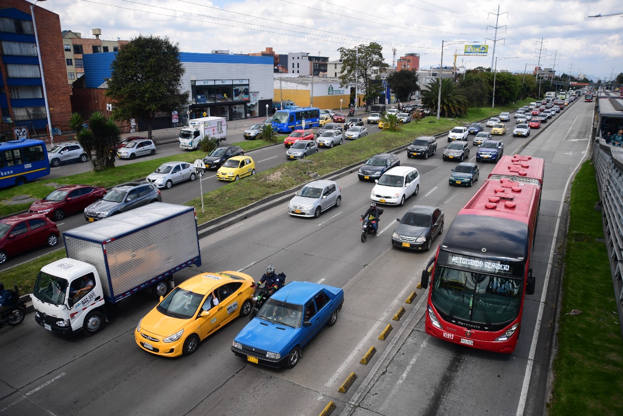 Conozca las nuevas tarifas de taxis, parqueaderos y del Sitp en Bogotá