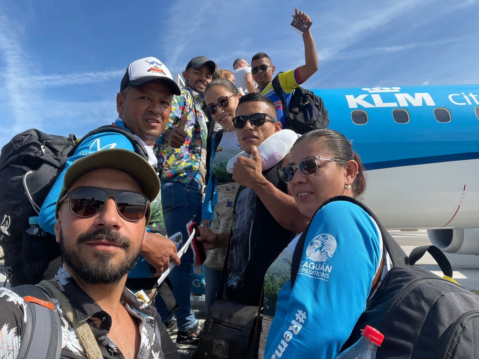 Los cinco atletas, el director técnico y un asistente llegaron el viernes 23 de junio a Italia.