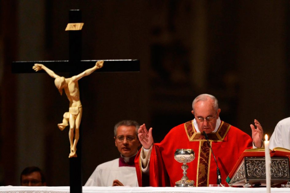 Papa exhorta a no resignarse ni a encerrarse ante las dificultades