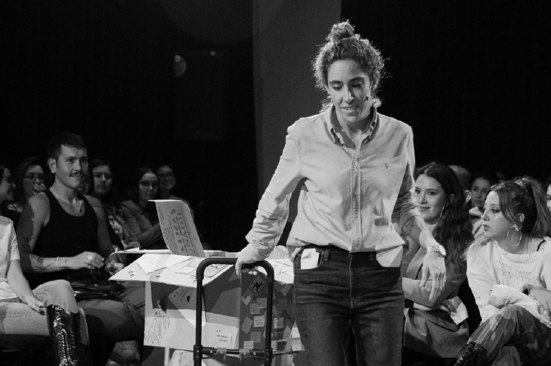 El arte de saber dónde y qué duele, una terapéutica aproximación de Amalia Andrade