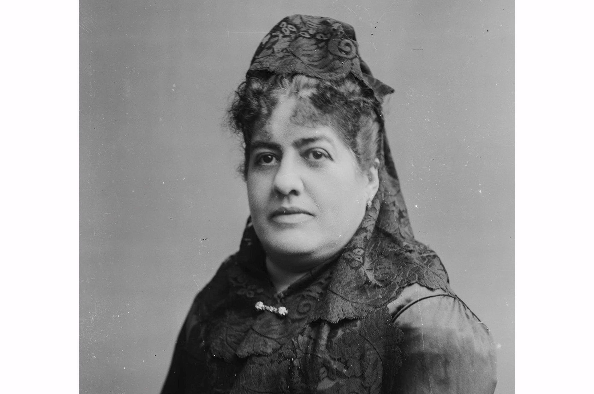 Mercedes Cabello de Carbonera falleció el 12 de octubre de 1909.