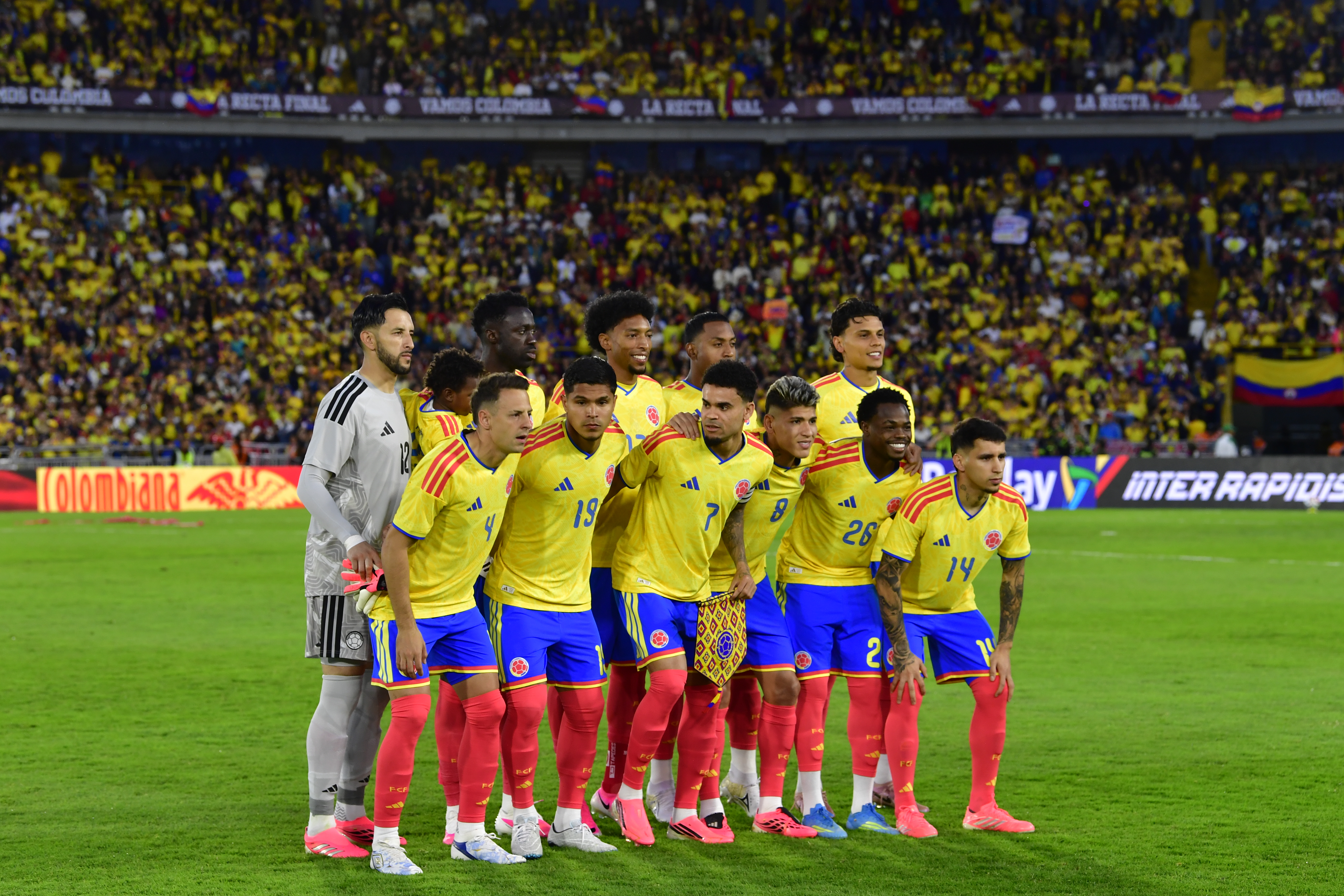 De restaurantes a marcas de ropa: los negocios millonarios de los jugadores de Colombia