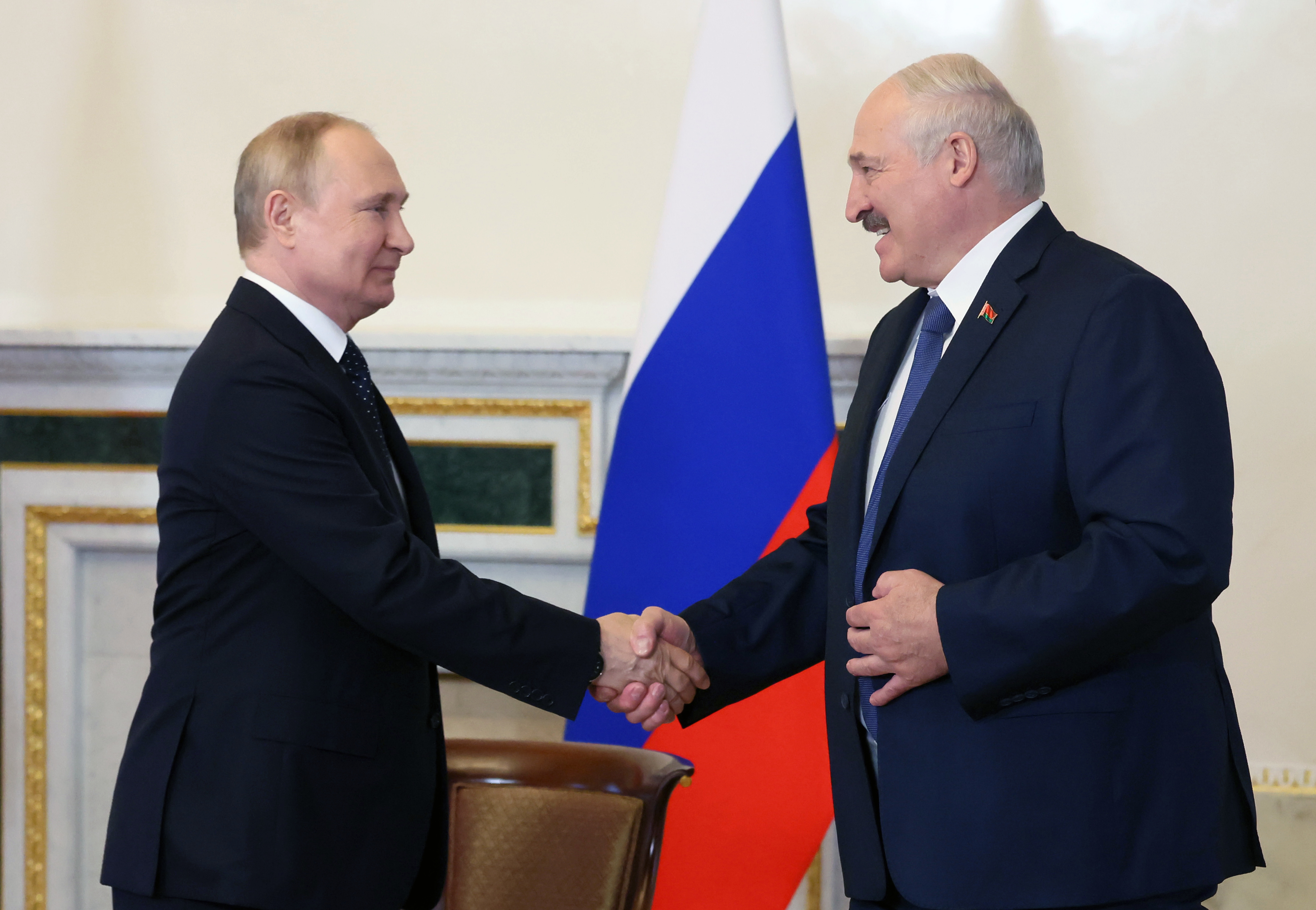 Rusia disparó misiles a Ucrania desde Bielorrusia, acercando a Minsk más a la guerra