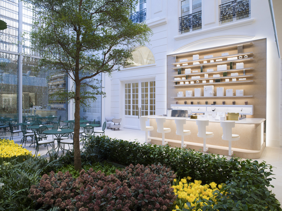 Dior inaugura el mayor museo de la moda y reabre su templo comercial en París