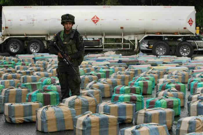 Desarticulan red de narcotráfico colombiana que enviaba drogas a Holanda