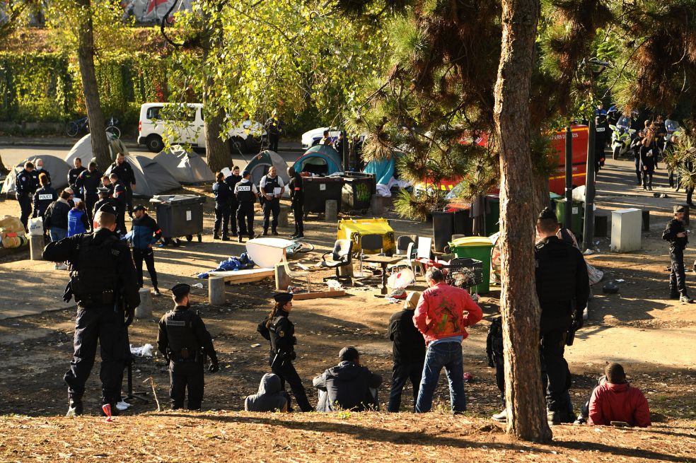 Campamento “Crack land” desmantelado en París: el desalojo no resuelve el problema