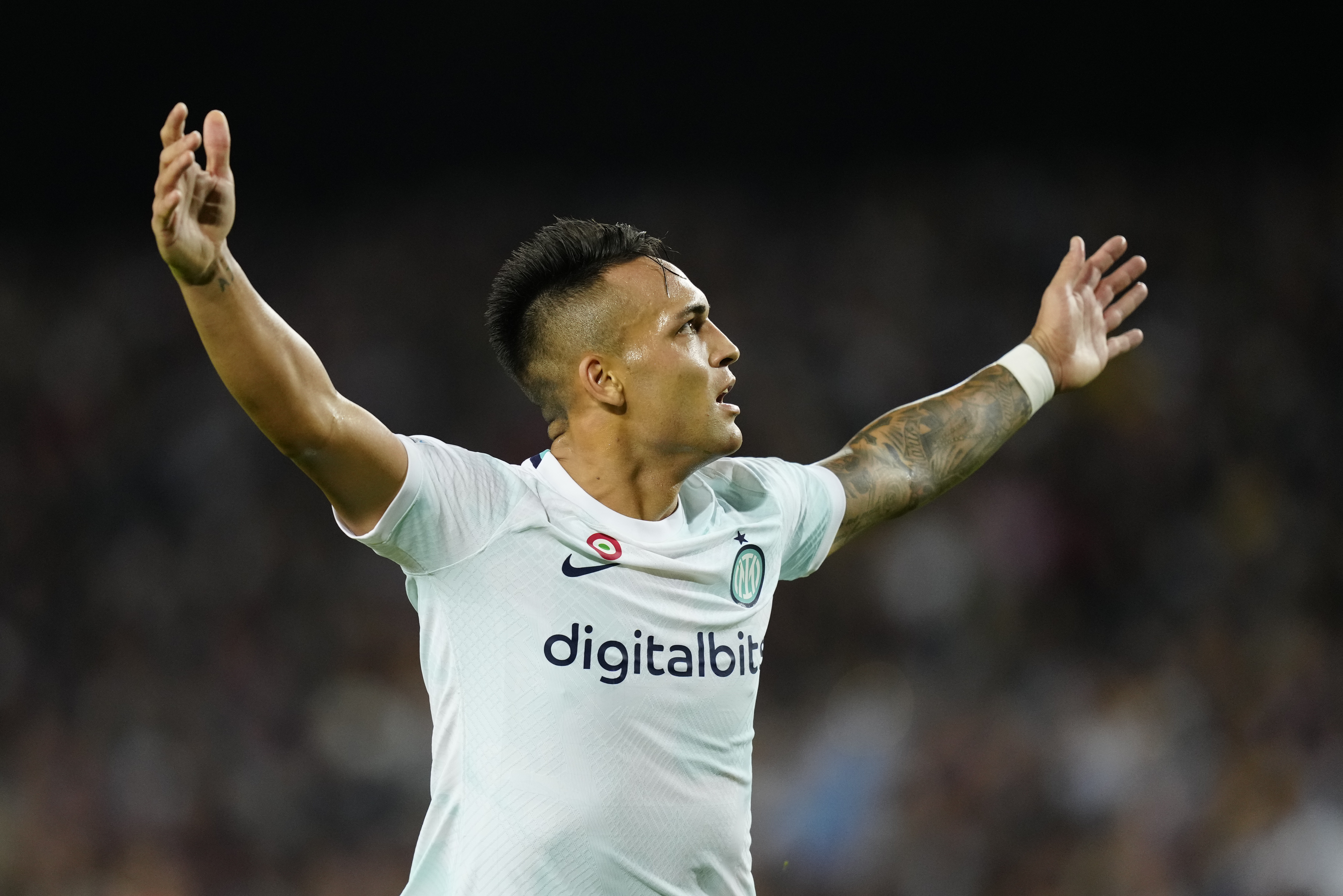 Inter deja al Barcelona al borde del nocaut en la Champions