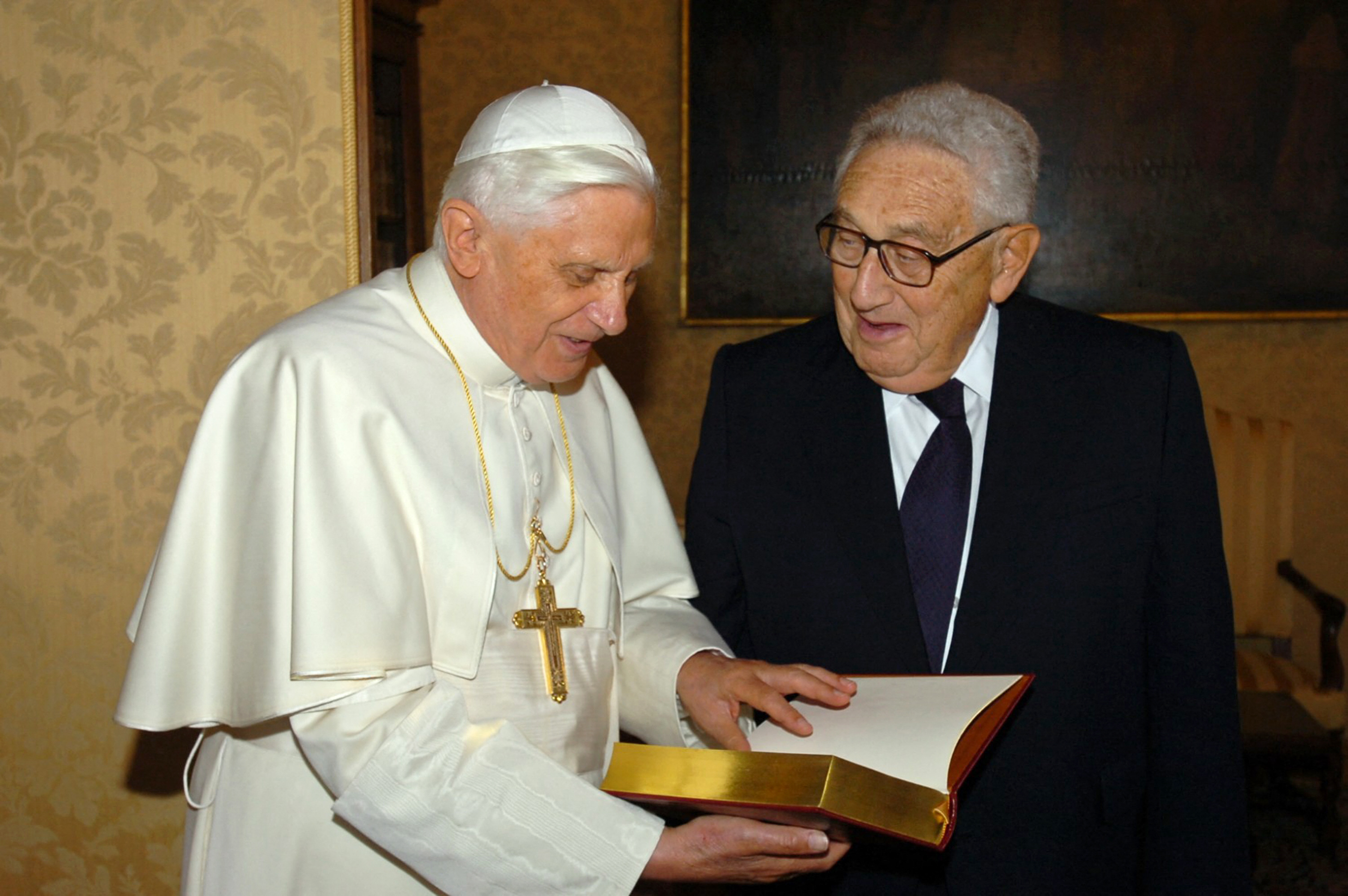 Henry Kissinger y personalidades del mundo