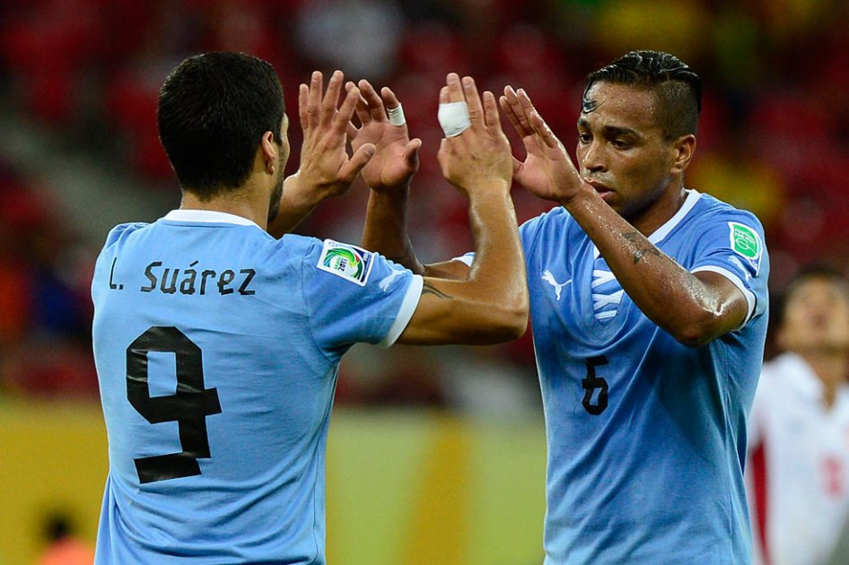 Uruguay goleó a Tahití y se mete a semifinales de Copa Confederaciones