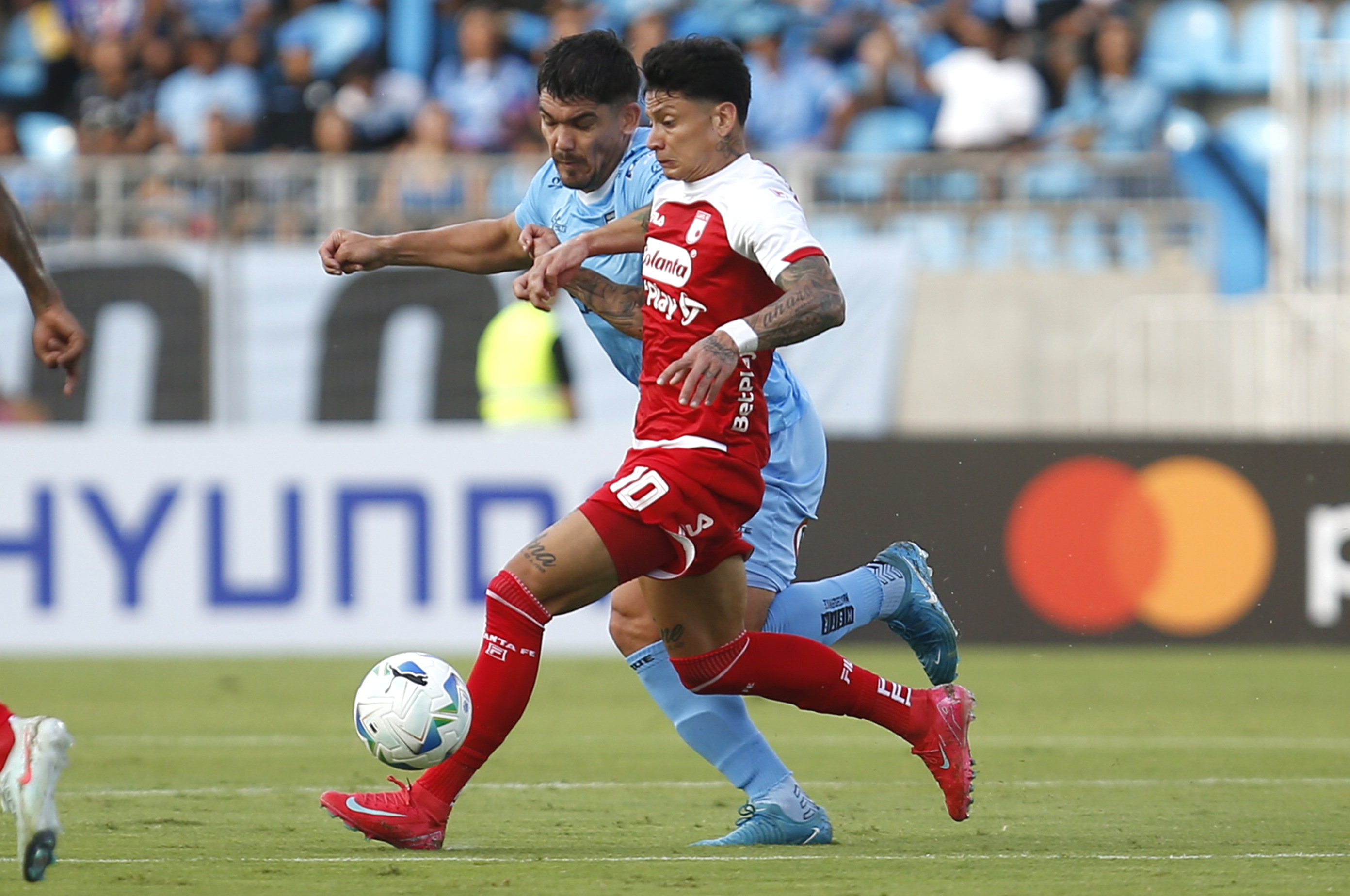 Deportes Iquique vs. Independiente Santa Fe durante la fase dos de la Copa Libertadores 2025.