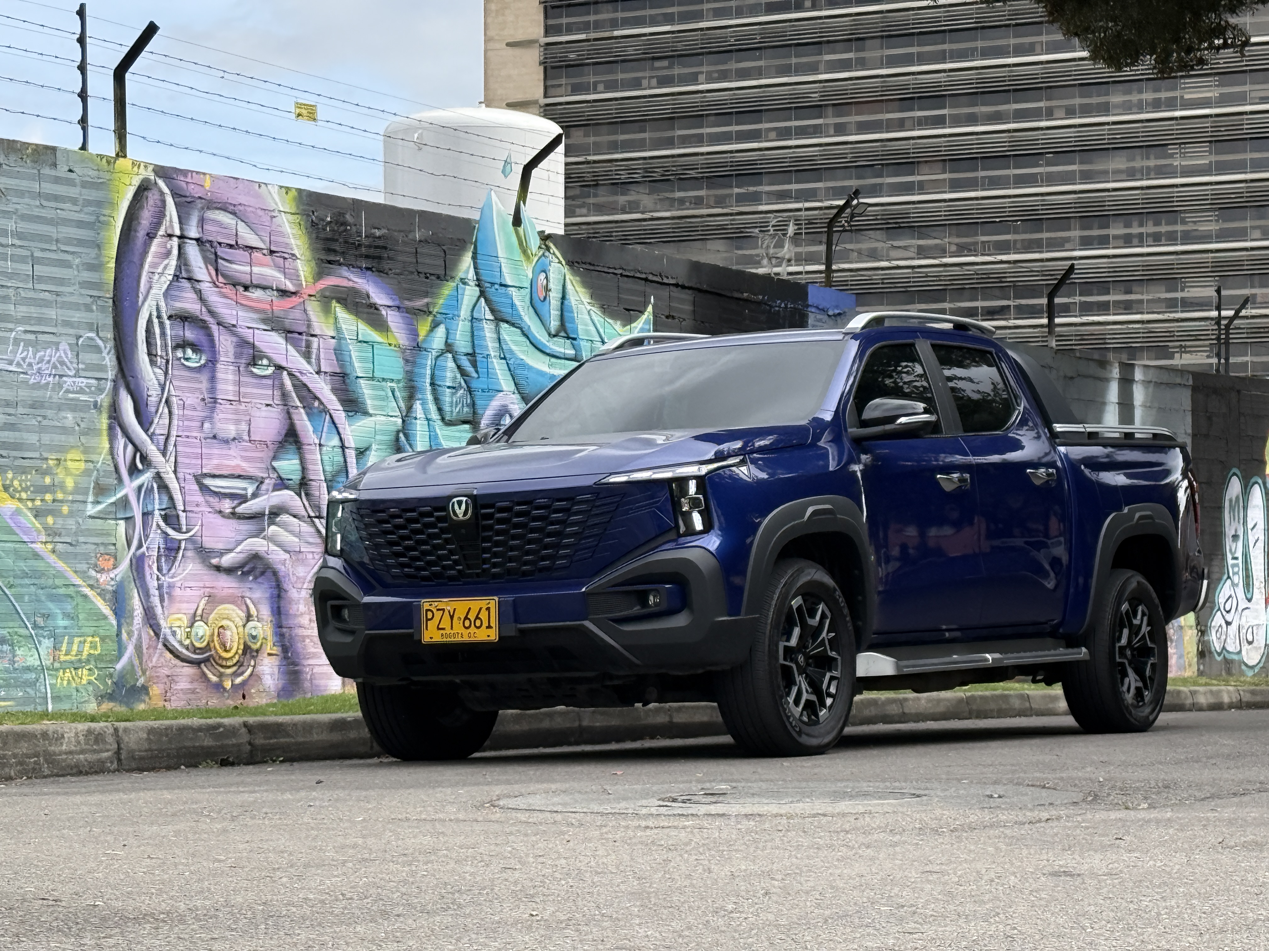 Changan Hunter REEV 2026: reseña, autonomía, precio y equipo en Colombia