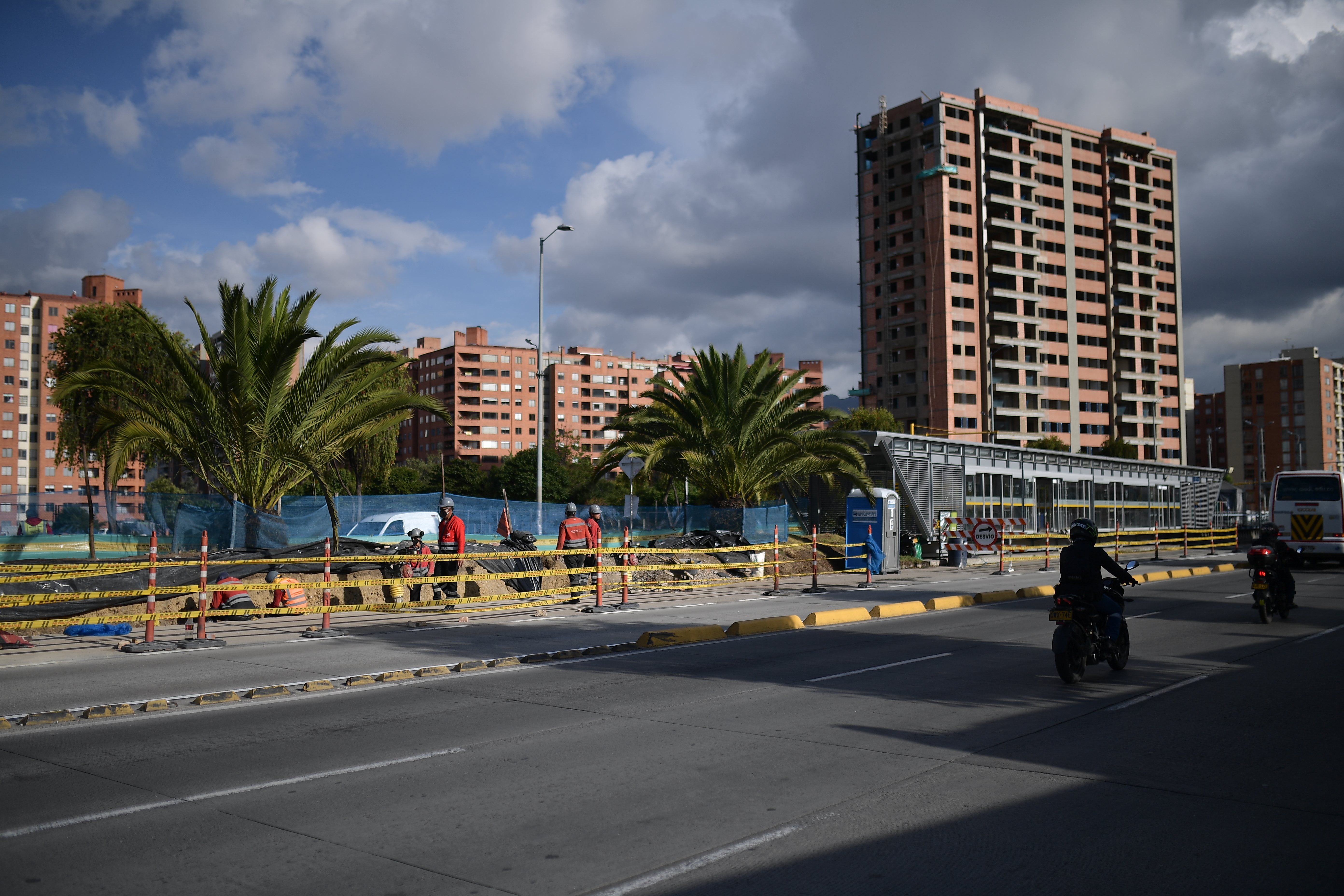 Obras de ampliación de algunas estaciones de Transmilenio