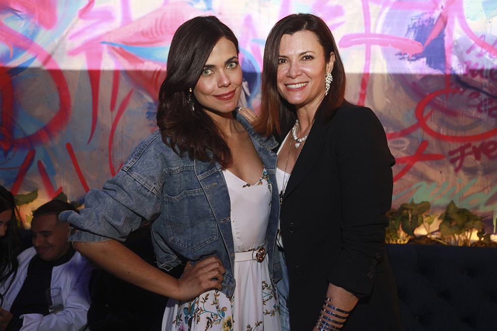Tahiana Bueno y Viena Ruiz Lanzamiento Clandestino Bar