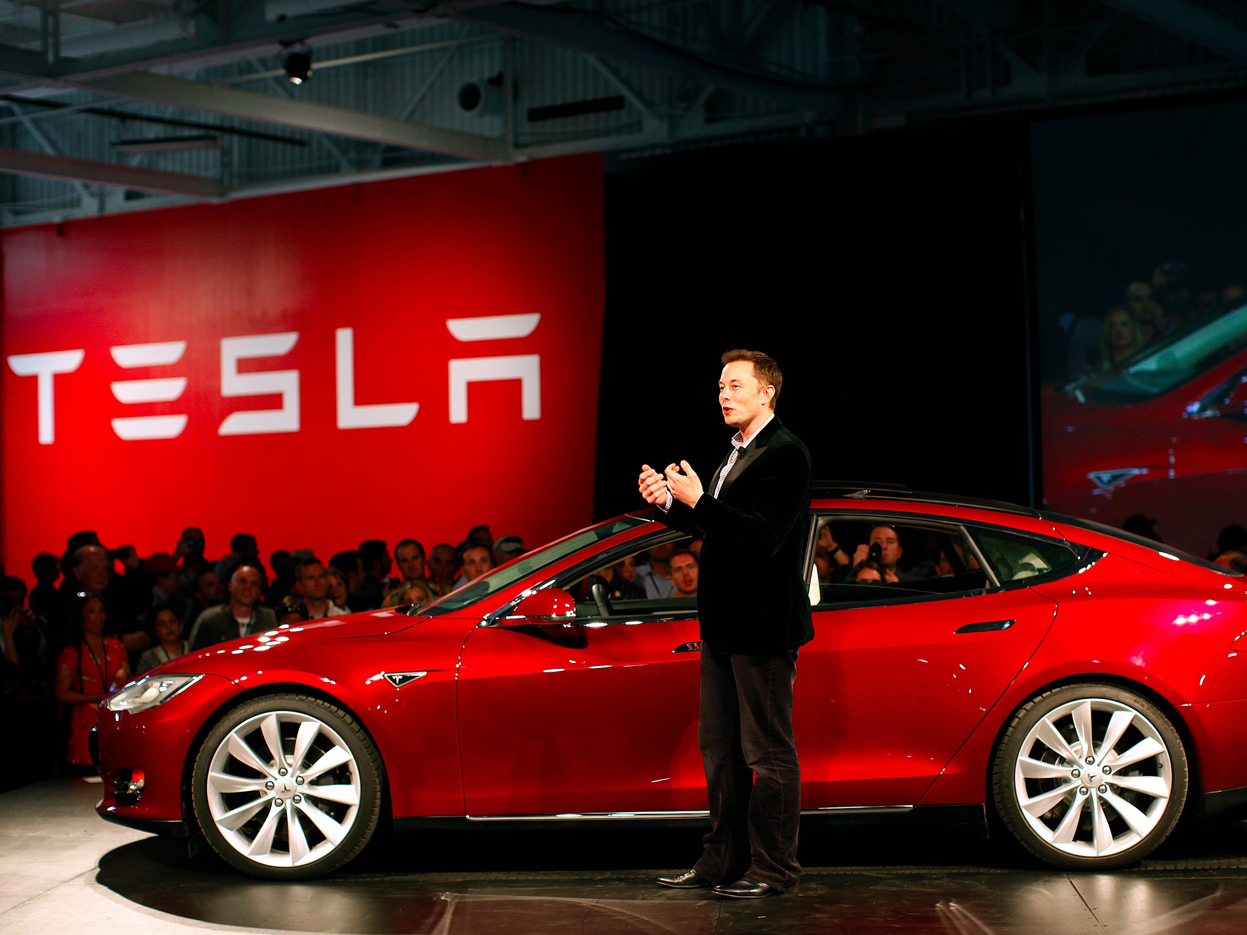 Manejar un Model 3 de Tesla lo cambia todo