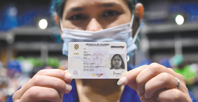 Hay casi 2,5 millones de venezolanos en Colombia, ¿cuántos se han regularizado?