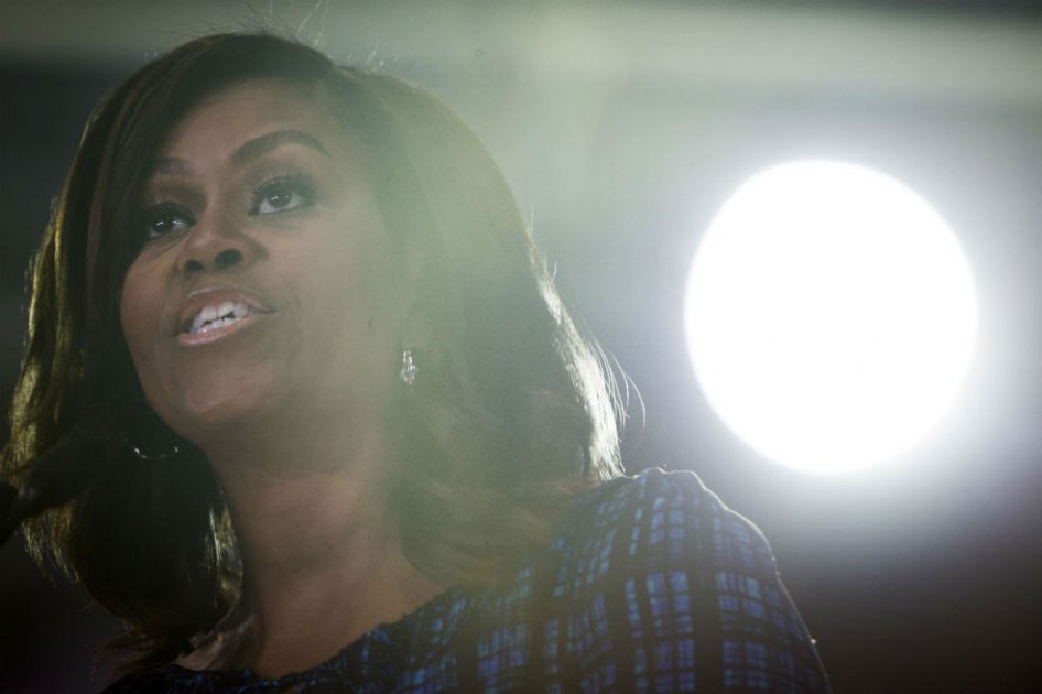 Despiden a profesora que llamó “gorila” a Michelle Obama