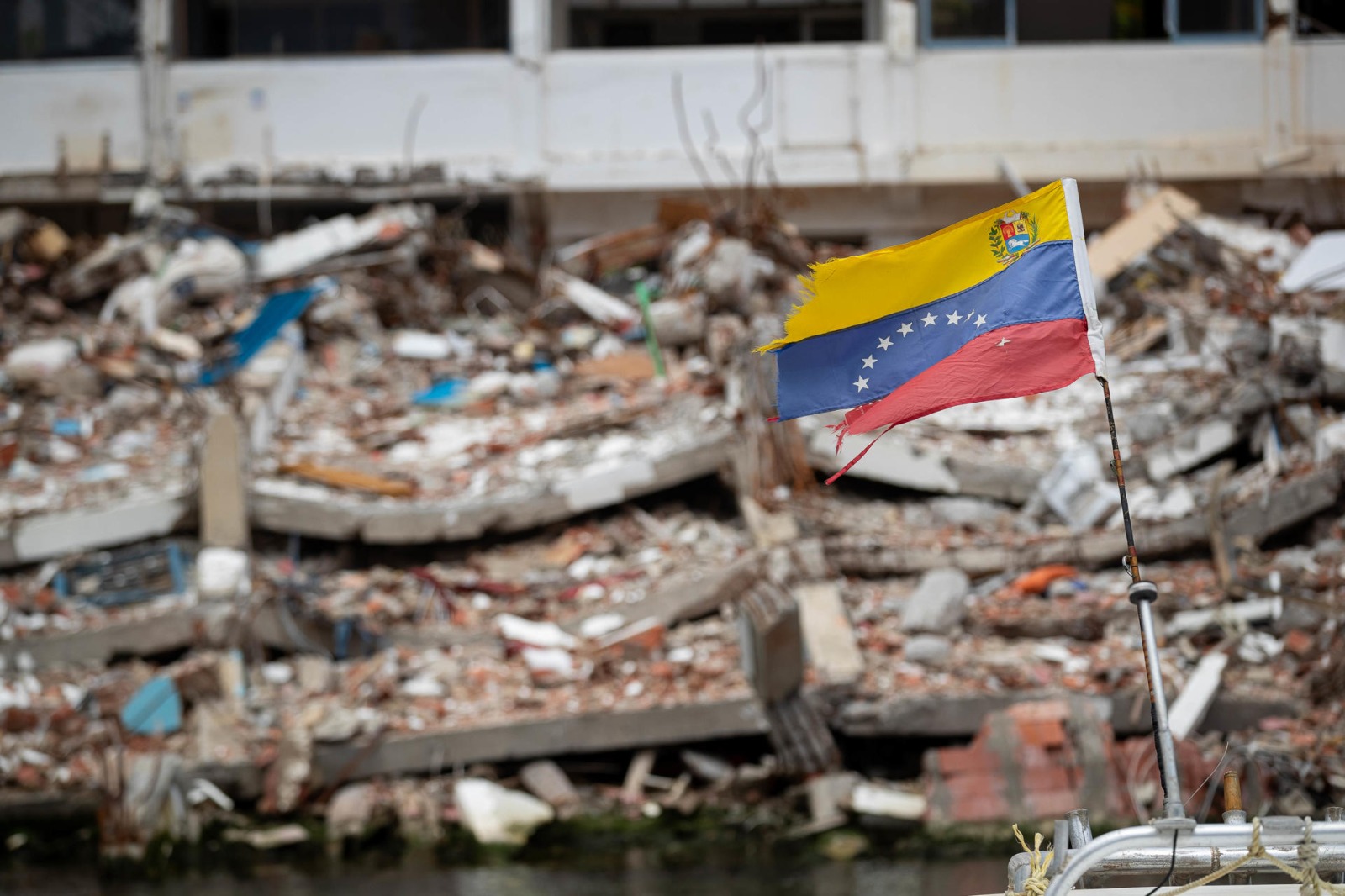 Dos terremotos, dos momentos: lo que Colombia puede aprender de Venezuela