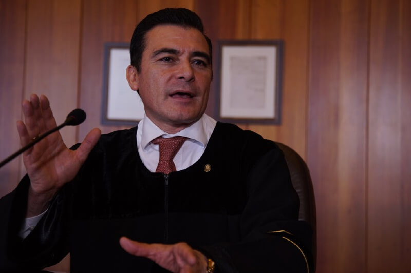 Los graves incidentes de seguridad que tienen preocupado al magistrado del caso Uribe
