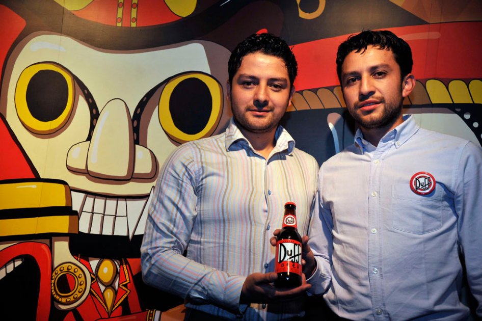 Cerveza de Homero Simpson tiene en líos a dos hermanos colombianos